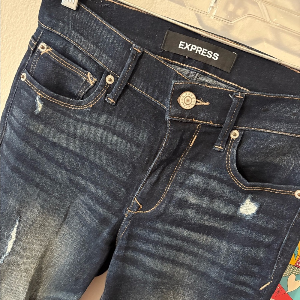 Express Distressed Jeans - Picture 3 of 6